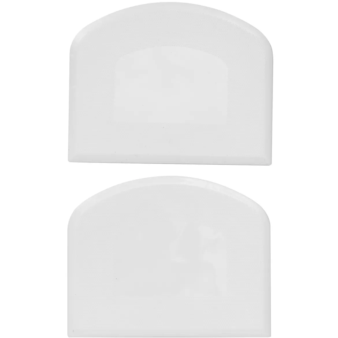 Deigskraper av plast 2-pakning, 11,7×9,2 cm store. Tykkelse 0,25 cm