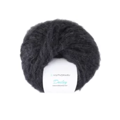 Garn Deilig 50 g black – colour 30