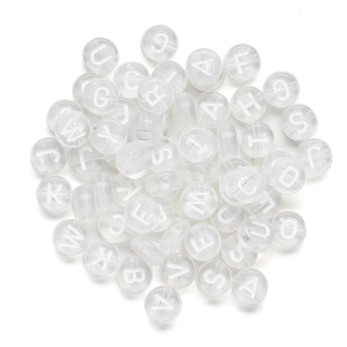 130 gjennomsiktige bokstavperler A–Z med hvite bokstaver, diameter 7 mm