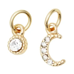 2 gullfargede anheng / charms med strass, måne 5,5×7,5 mm, sol Ø4,5 mm