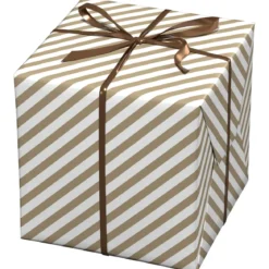 Julepapir 10 meter rull, 57 cm bred – hvitt papir med gullstripet motiv (ikke metallic)