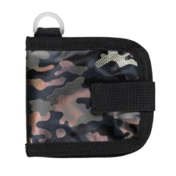 Lommebok Cool – en tøff liten pengepung med kamuflasjemønster i metallic, 11,5×10 cm