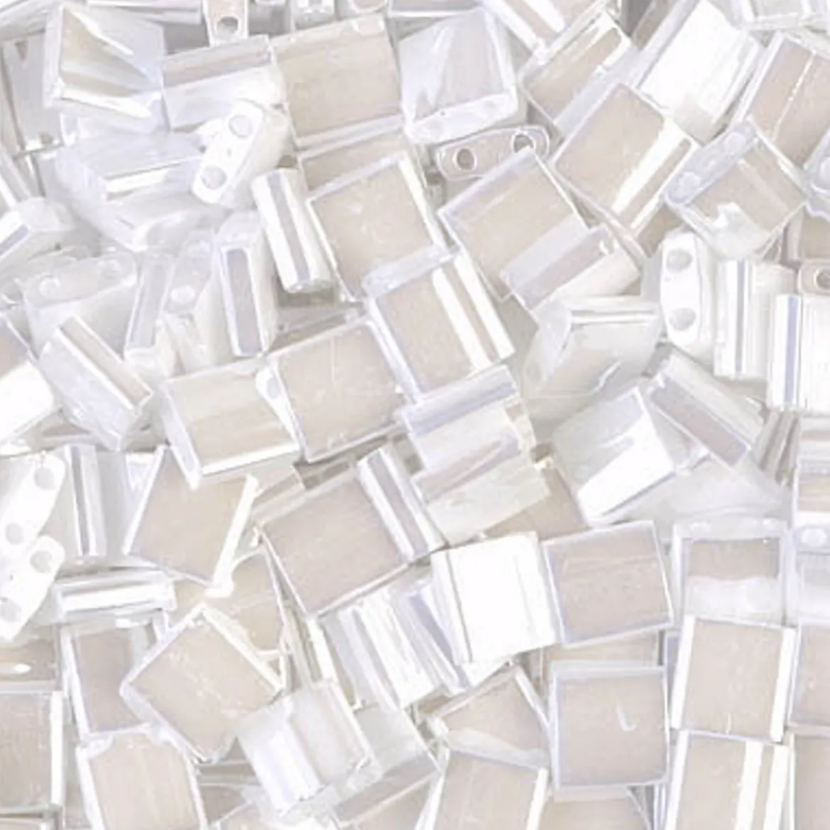 MIYUKI Tila hvit pearl 10g – TL0420 White Pearl Ceylon