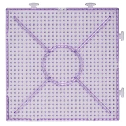 Perleplate for perler og rørperler i størrelsen Ø5 mm – transparent lilla, 15×15 cm
