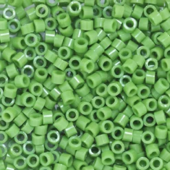 TOHO-perler 11/0 – grønn blank, 47 Opaque mint green