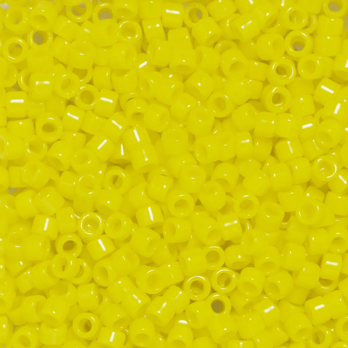 TOHO-perler 11/0 – gul blank, 42 Opaque dandelion
