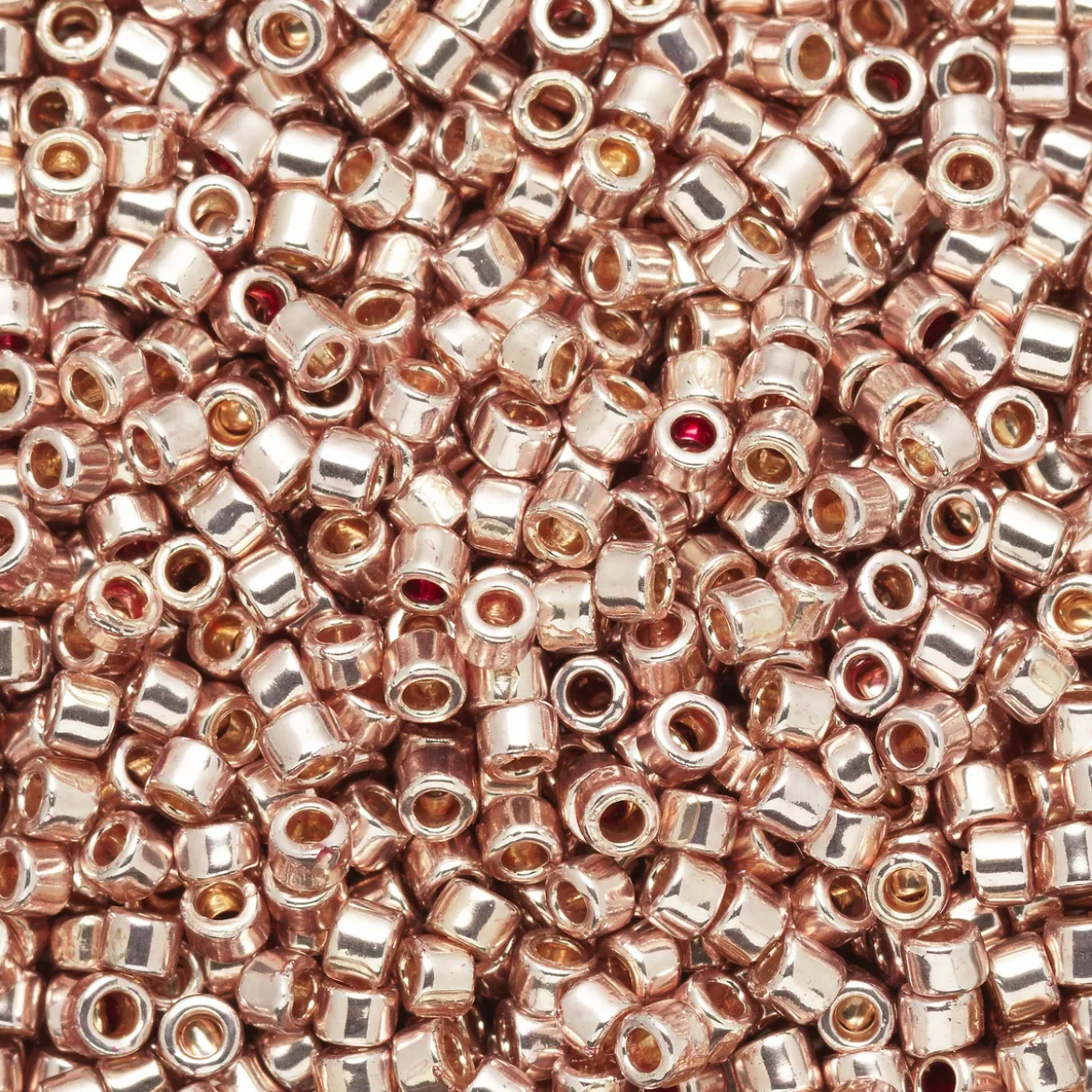 TOHO-perler 11/0 – gullsølv metallic, PF552 PF galvanized sweet blush