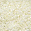 TOHO-perler 11/0 – offwhite glans, 122 Opaque lustered white