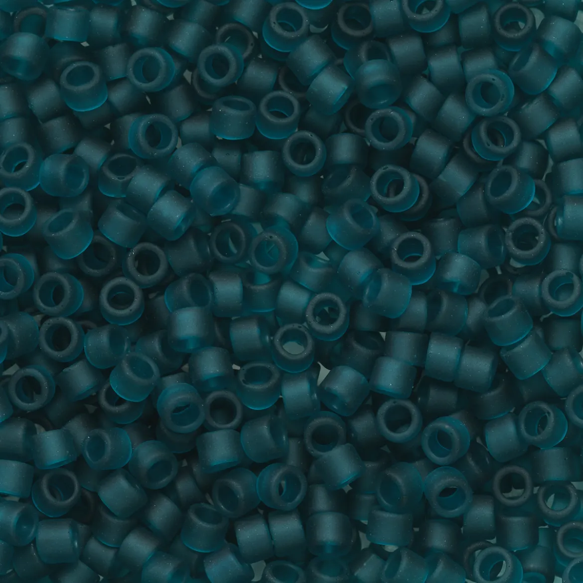 TOHO-perler 11/0 – petrol matt, 7BDF Transparent frosted teal