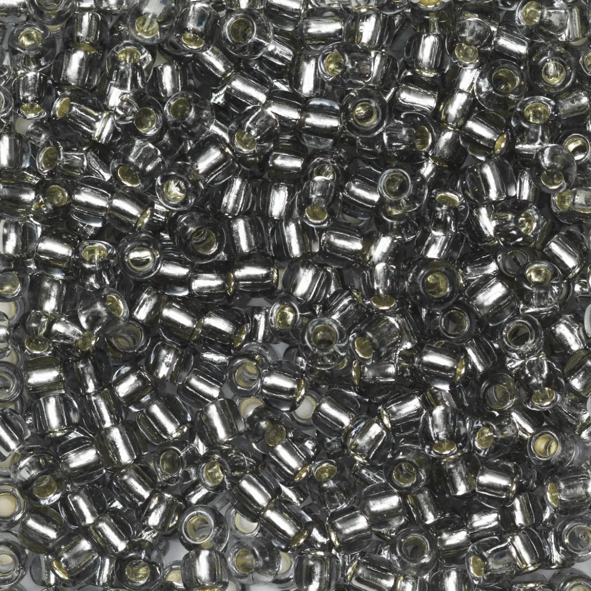 TOHO-perler runde 11/0 – mørkegrå, 29 Silver lined black diamond