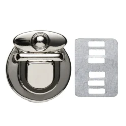 Veskelås av metall, sølvfarget, 3×3,4 cm
